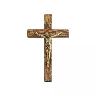 20205OVMAD Crucifixo em Metal com Acabamento Amadeirado Cristo Ouro Velho 13cm